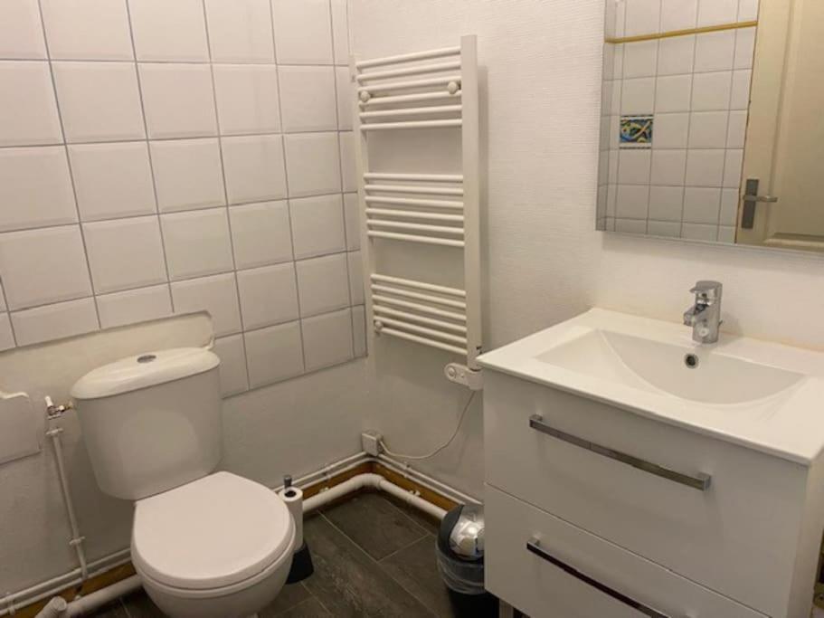 Maison De Ville Tres Calme Sées Dış mekan fotoğraf